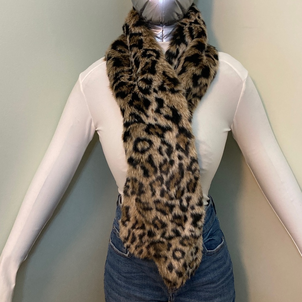 Faux Leopard Fur Scarf Collar- Brown Leopard